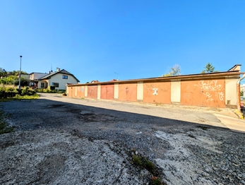 přístup z druhé strany ... - Prodej garáže 20 m², Havlíčkův Brod