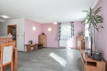 1. NP - denní pokoj ... - Prodej domu 159 m², Lípa