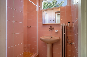 doní koupelna ... - Prodej domu 165 m², Hurtova Lhota