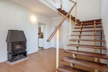 pracovna se vstupem do podkroví ... - Prodej domu 165 m², Hurtova Lhota