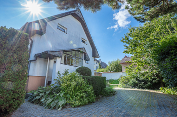 vítejte ... - Prodej domu 165 m², Hurtova Lhota 