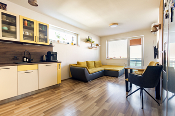 Prodej bytu 3+kk v osobním vlastnictví 73 m², Praha 10 - Uhříněves