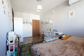 Prodej bytu 3+kk v osobním vlastnictví 73 m², Praha 10 - Uhříněves