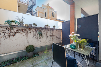 Terasa - Pronájem bytu 1+kk v osobním vlastnictví 13147 m², Praha 10 - Vršovice