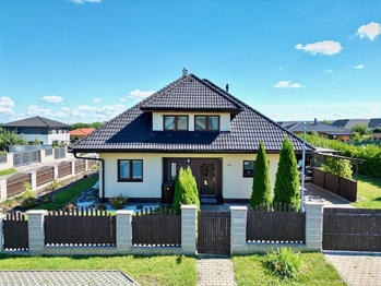 Krásný RD u Prahy - Prodej domu 166 m², Křenice 
