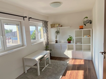Světlé pokoje - Prodej domu 166 m², Křenice