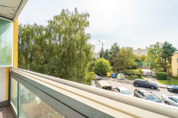Výhled z lodžie - Pronájem bytu 3+1 v osobním vlastnictví 78 m², Praha 4 - Chodov