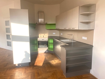 Pronájem bytu 3+kk v osobním vlastnictví 70 m², Praha 4 - Nusle