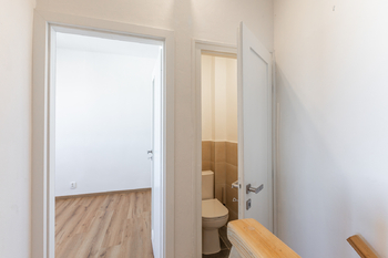 Pronájem domu 126 m², Praha 4 - Braník