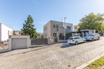 Pronájem domu 126 m², Praha 4 - Braník