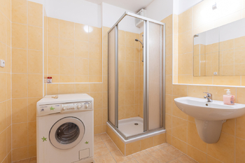 Pronájem bytu 1+kk v osobním vlastnictví 28 m², Praha 4 - Kunratice