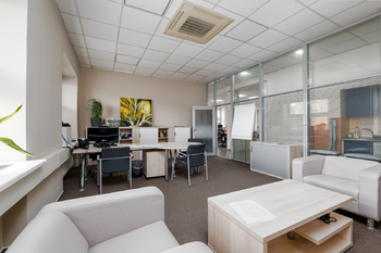 Pronájem kancelářských prostor 563 m², Plzeň