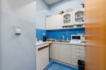 Pronájem kancelářských prostor 563 m², Plzeň