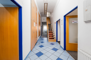 Pronájem kancelářských prostor 563 m², Plzeň
