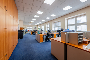 Pronájem kancelářských prostor 563 m², Plzeň