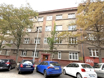 Pronájem bytu 2+kk v družstevním vlastnictví 55 m², Praha 9 - Vysočany