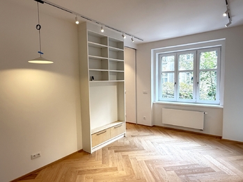Pronájem bytu 2+kk v družstevním vlastnictví 55 m², Praha 9 - Vysočany