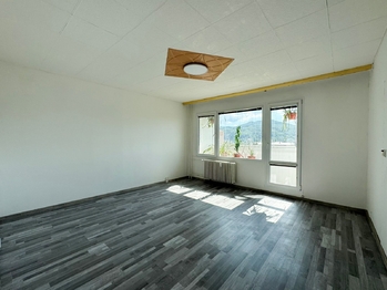 Obývací pokoj - Prodej bytu 3+1 v osobním vlastnictví 78 m², Ústí nad Labem 