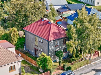 Prodej domu 300 m², Uhlířské Janovice