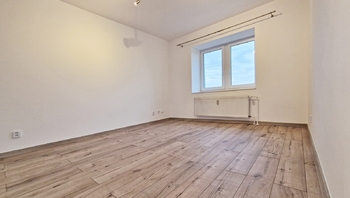 Pronájem bytu 1+1 v osobním vlastnictví 29 m², Kladno