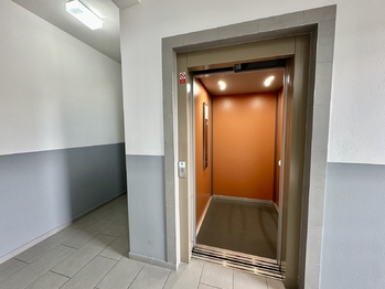 Prodej bytu 2+kk v osobním vlastnictví 59 m², Mariánské Lázně