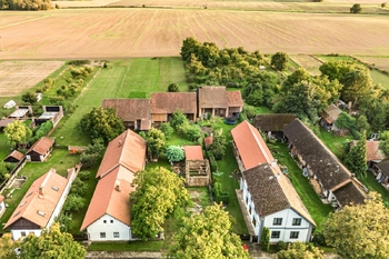 Prodej pozemku 2619 m², Ostroměř