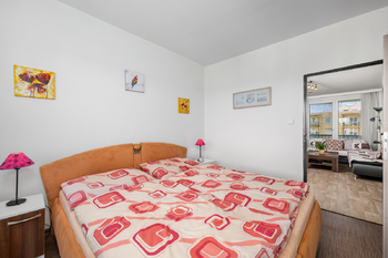 Pokoj 2 - ložnice - Prodej bytu 3+1 v osobním vlastnictví 78 m², České Budějovice