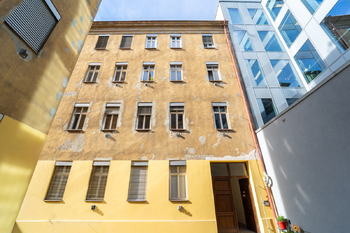 Prodej bytu 2+1 v osobním vlastnictví 62 m², Praha 8 - Karlín