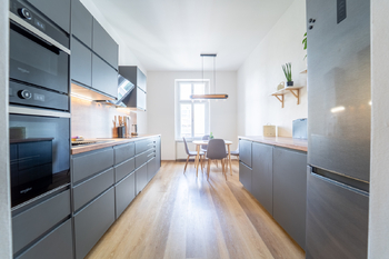 Prodej bytu 2+1 v osobním vlastnictví 62 m², Praha 8 - Karlín