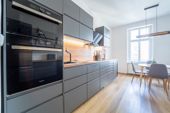 Prodej bytu 2+1 v osobním vlastnictví 62 m², Praha 8 - Karlín