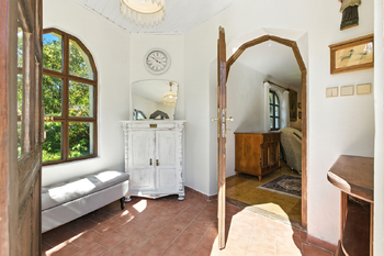 chodba, vstup do obývacího pokoje - Prodej domu 115 m², Struhařov