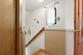 chodba - první patro - Prodej domu 115 m², Struhařov