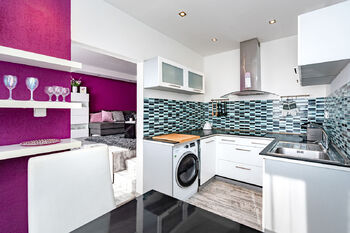 Průhled bytem - Pronájem bytu 1+1 v osobním vlastnictví 35 m², Neratovice