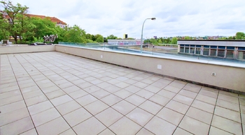 terasa 2NP - Pronájem kancelářských prostor 363 m², Praha 4 - Krč