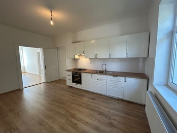 Pronájem domu 90 m², Benešov