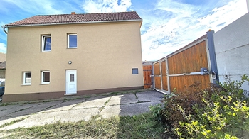 Pronájem domu 103 m², Želkovice