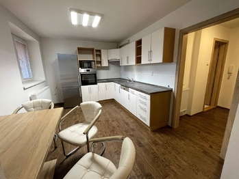 Pronájem bytu 2+1 v osobním vlastnictví 52 m², Chvaletice