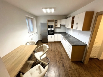 Pronájem bytu 2+1 v osobním vlastnictví 52 m², Chvaletice