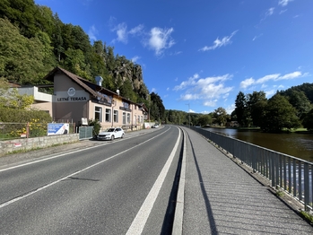Pronájem restaurace 400 m², Malá Skála