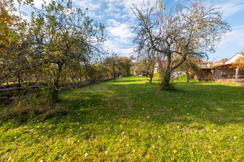 Prodej pozemku 1000 m², Trhový Štěpánov
