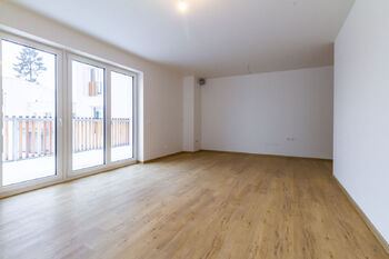 obývací pokoj - Prodej bytu 3+kk v družstevním vlastnictví 89 m², Vrchlabí