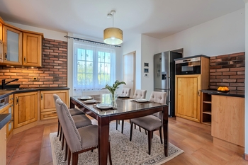 Prodej domu 243 m², Zvánovice