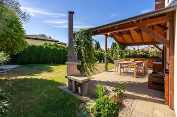 Prodej domu 243 m², Zvánovice