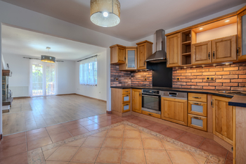Prodej domu 243 m², Zvánovice