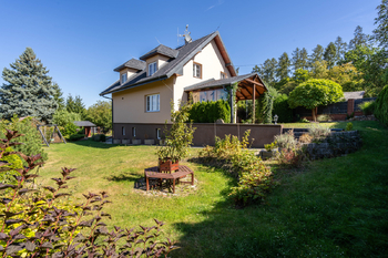 Prodej domu 243 m², Zvánovice