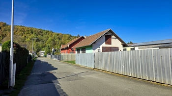 Prodej pozemku 1095 m², Neslovice