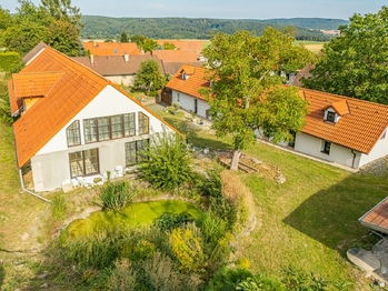 Prodej domu 681 m², Stříbrná Skalice