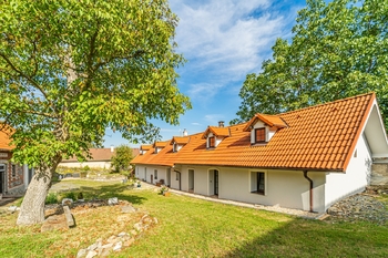 Prodej domu 681 m², Stříbrná Skalice