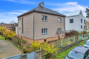 Prodej domu 240 m², Zbuzany