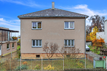 Prodej domu 240 m², Zbuzany